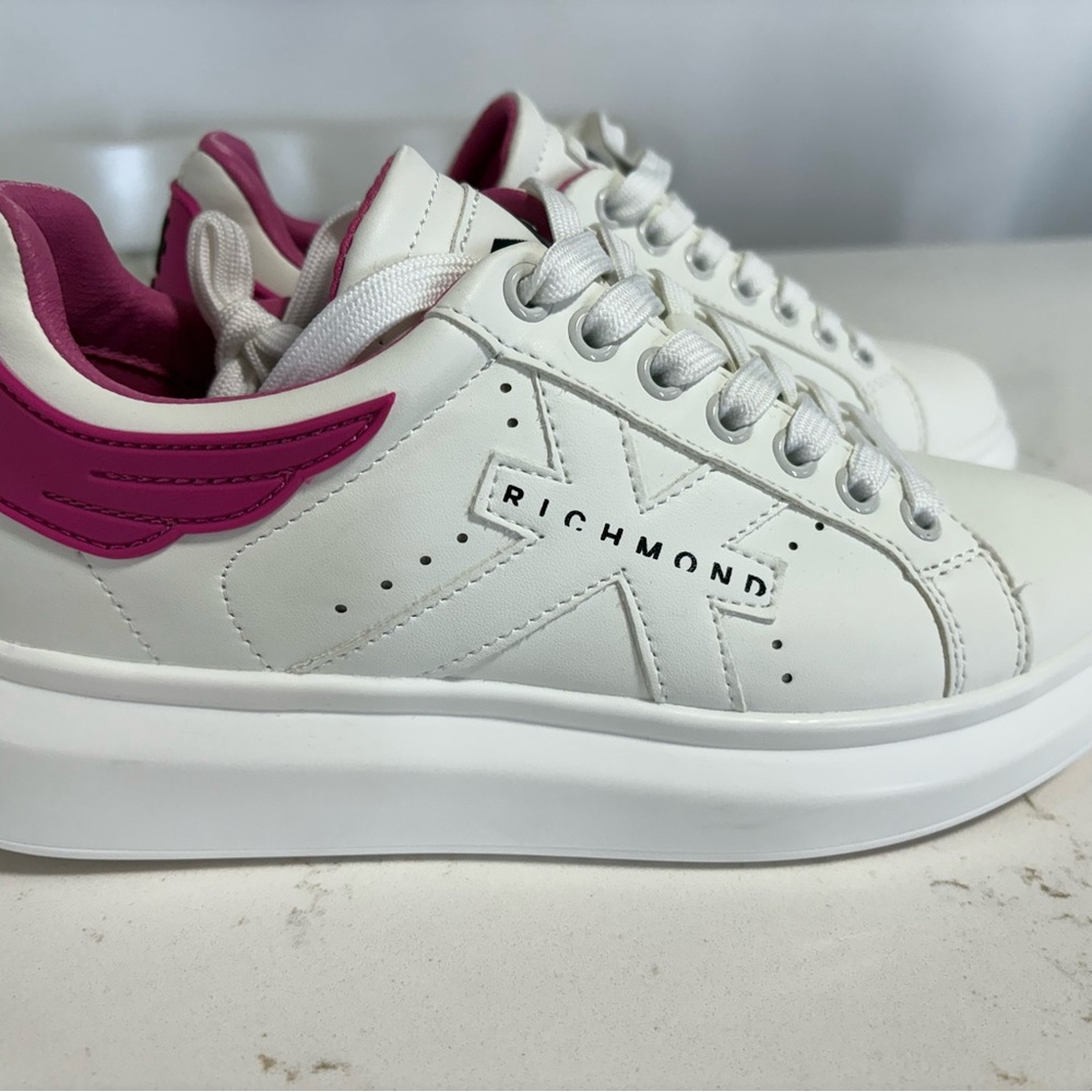 Richmond Women's White and Pink Sneakers